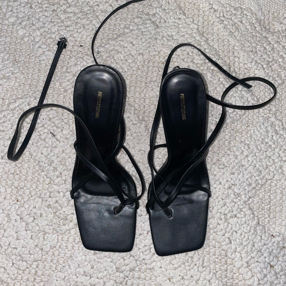 PRETTYLITTLETHING Black Strappy Sandals